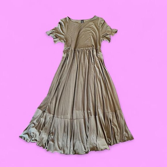 SHEIN Green  maxi dress with ruffled sleeves and tiered skirt - Picture 1 of 3